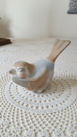 Gyönyörű kis  porcelán madárka