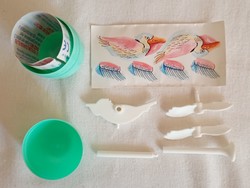 200 Forintos ládám - Kinder meglepetés figura figurák 115 - ??