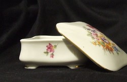 Gyönyörű kis régi porcelán doboz tetővel. Ékszertároló. Virágmintás. Német bonbonier dobozka.