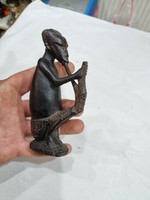 Afrikai fa faragott figura