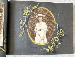 Sallay Józsa 46 családi fénykép kézzel rajzolt illusztrációk albumba
