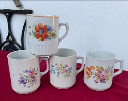 Régi porcelán retro Zsolnay  kakaós virágos  Pipacsos bögre bögrék  régiség nosztalgia