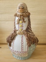 Nagy méretű Szilágyi Mária kerámia figura