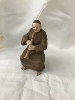 Régi német muzsikáló barátok kollekcióból a klarinétos porcelán  figura