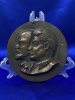 Szovjet kommunista Lenint és Sztálint ábrázoló propaganda bronz fali plakett (11,5cm) RZ