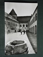Képeslap,Kőszeg, Jurisics vár udvar látkép,részlet, 1964-
