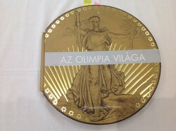 AZ OLIMPIA VILÁGA - kerek sportkönyv különlegesség