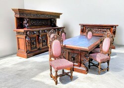 A879 Antik,frissen restaurált,dúsan faragott  reneszánsz stílusú étkezőgarnitúra