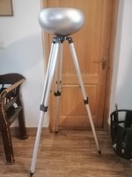 UFO Tripod állólámpa. Acél lámpabura