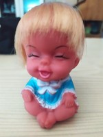 Gyűjtői ritka 9 cm gumi baba