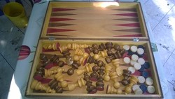 Faragott fa- lengyel Sakkészlet és +játék dobozában  39x20 cm doboz