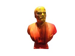Dr. Csaba Udvardy: political gladiators c. Lenin statue - lg1