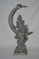 Hollóházi figurative sculpture