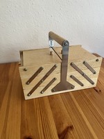 Régi fa, emeletes szétnyítható varróládika