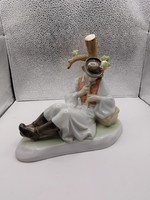 Zsolnay furulyázó juhász porcelán, 19 x 22 cm-es. 7444