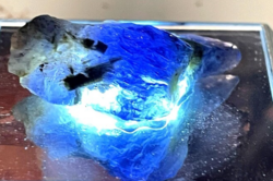 Iolite kék lila - krisály  áttetsző , 54ct-   akár ékszerkészítéshez