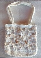 Nyári virágos kötött táska