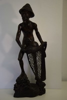 Vintage kézzel faragott halász figura, szobor rózsafa-A010