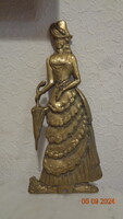 Rézveret , meg különböztető jelzés , ajtó figura  , mosdó ajtóra  ( női )