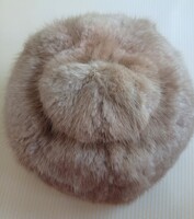 Kiváló állapotú nerc sapka