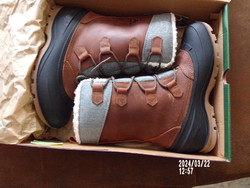 Kamik snowgem women's snowshoes (56690 ft) brand new