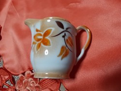 Gyönyörű tejszínes porcelán kiöntő pótlásra