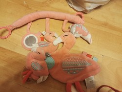 Szundikendő játékokkal (Flamingós) 150. - Nappy with toys (Flamingo) 150.