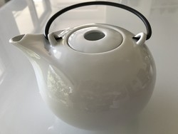 Minimalista stílusú, dán tervezésű porcelán teáskanna