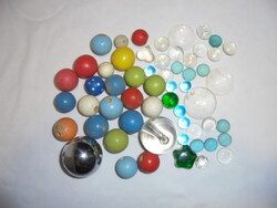 Dekorációs apróságok, gömbök, stb. együtt - fém, üveg, fa - kreatív célra