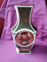 Hollóházi porcelán váza. Faragó Miklós. Hippokratesz. Extra ritka.