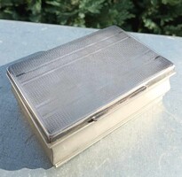 Jelzett Art Deco cigaretta doboz
