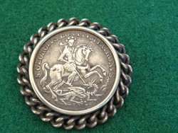 Antik ezüst bross 1/4 tallér befoglalva