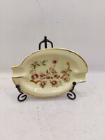 Zsolnay vajszínű pillangómintás hamutartó tálka, 12 x 8 cm-es.  8054