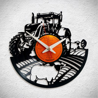 Traktor, vidék, juhok – bakelit falióra