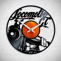LGT - Locomotiv GT – bakelit falióra