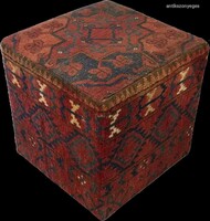 Afghan Pouf: 49990