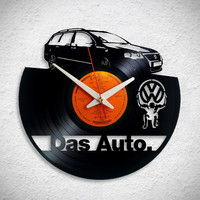 VW Golf kombi No4 – bakelit falióra