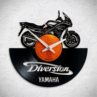 Yamaha XJ900 Diversion – bakelit falióra