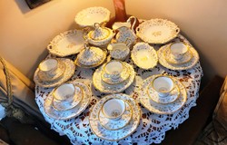 BIEDERMEIER KÉZZEL FESTETT ARANYOZOTT PORCELÁN TEÁS KOMPLETT TELJES KÉSZLET 28 db GARNITÚRA