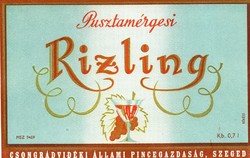 Borcímke: Pusztamérgesi Rizling.