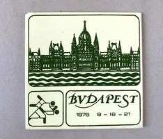 BUDAPEST 1976 CSELCSÁNG JUDO VERSENY EMLÉK TÁRGY PARLAMENT ÉS DUNA DÍSZÍTÉSŰ MÁZAS KERÁMIA CSEMPE KÉ