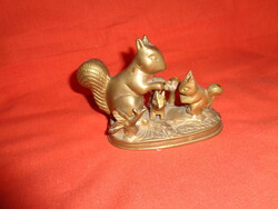 Tömör sárgaréz mókuscsalád disz