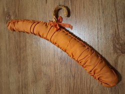 Vintage párnázott vállfa