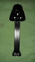 Retro PEZ cukorkaadagoló STAR WARS - DARTH VADER fej figurás a képek szerint 1.