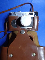 1962 Gyönyörű fémházas fényképezőgép  Zorki 4 Leica