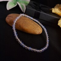 Opalit karkötő, finom elegancia