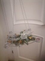 Szebbnél szebbek molett nálam felakasztos adventi koszorú 67 cm magas 31x31 cm a gyertyák tavolsaga