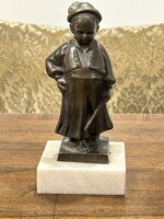 Bronz kisfiú(Pétörke)