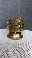 Antik ,réz rácsos gyertyatartó,magasság 9,5 cm, átmérő 8 cm, 400 g.