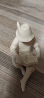 Kőbányai porcelán olvasó kisfiú, drasche